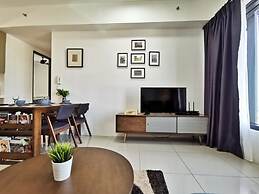 Tropicana 218 Suites