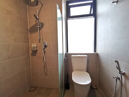 Tropicana 218 Suites