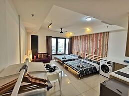 Tropicana 218 Suites