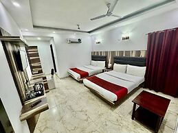 Hotel TJS Royale