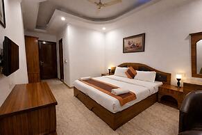 Hotel TJS Royale