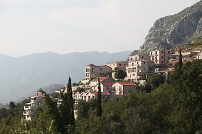 Olive Resort