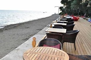 The Green Beach Resort Hotel