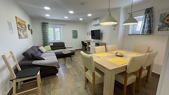 Villa Lenny