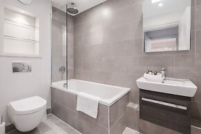 Roomspace Apartments -The Quadrant
