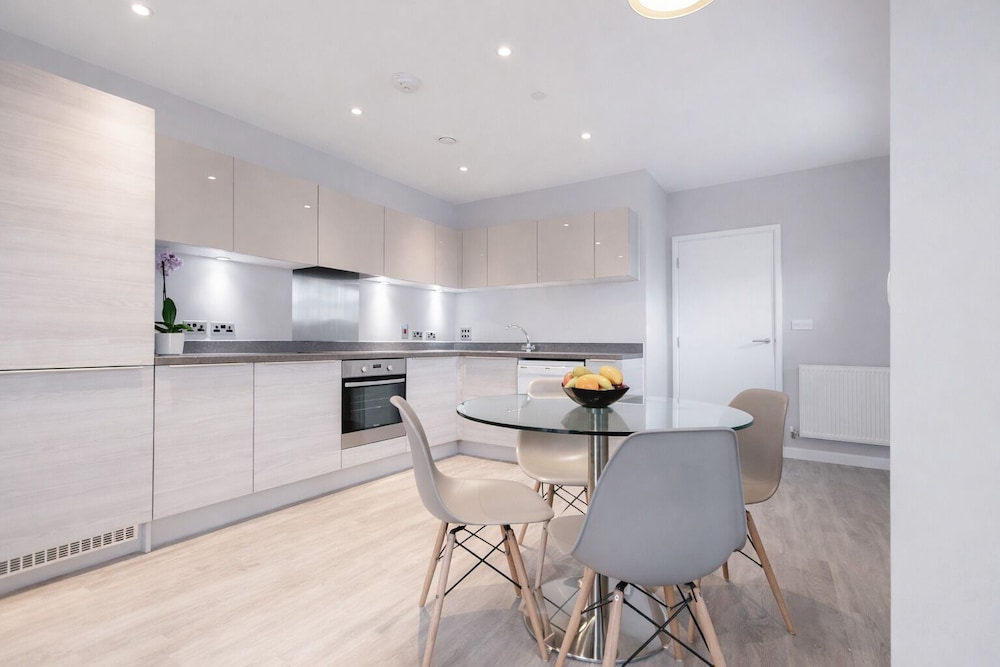 Roomspace Apartments -Vertex House