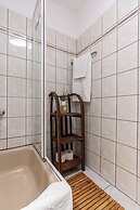 Liberta Inn