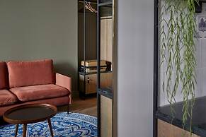 Gorgeous George by Design Hotels