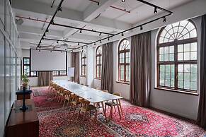 Gorgeous George by Design Hotels