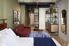 Gorgeous George by Design Hotels