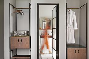 Gorgeous George by Design Hotels