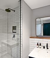 Gorgeous George by Design Hotels