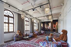 Gorgeous George by Design Hotels