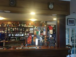 George and Abbotsford Hotel