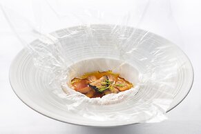 Le Cana Motobu