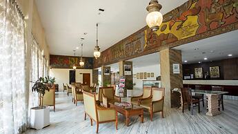 Woodlands Hotel