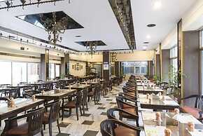 Woodlands Hotel