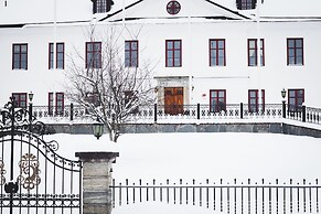Ulvhälls Herrgård