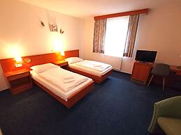 A8 Hotel im Darchinger Hof, Bed & Breakfast