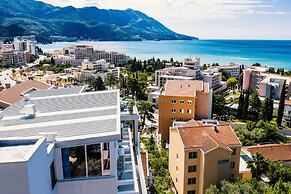 Lusso Mare by Aycon