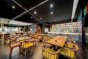 Hyatt Place Dubai Wasl District
