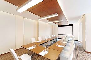 Hyatt Place Dubai Wasl District