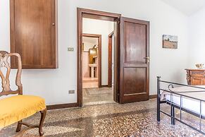 San Mamolo Retreats