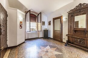 San Mamolo Retreats