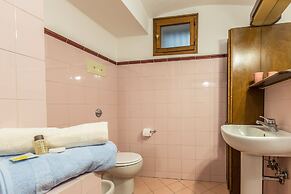 San Mamolo Retreats