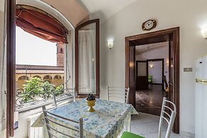 San Mamolo Retreats