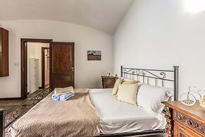 San Mamolo Retreats