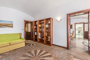 San Mamolo Retreats