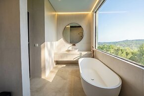 The Ocean Views Luxury Villas & Apartment