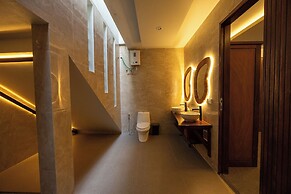 The Ocean Views Luxury Villas & Apartment