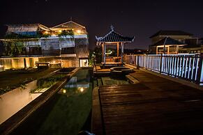 The Ocean Views Luxury Villas & Apartment