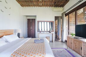 The Ocean Views Luxury Villas & Apartment
