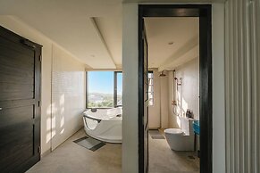 The Ocean Views Luxury Villas & Apartment