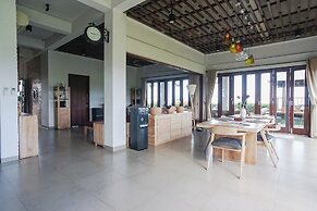 The Ocean Views Luxury Villas & Apartment