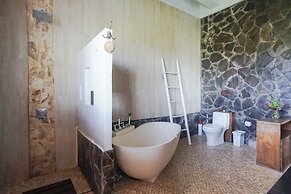 The Ocean Views Luxury Villas & Apartment