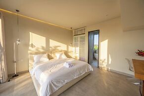 The Ocean Views Luxury Villas & Apartment