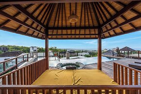 The Ocean Views Luxury Villas & Apartment
