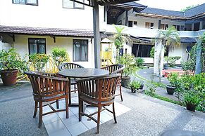 Saung Balibu Hotel