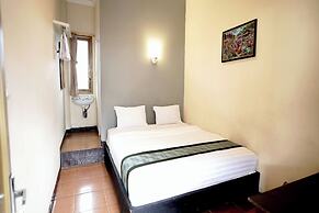 Saung Balibu Hotel