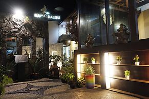 Saung Balibu Hotel
