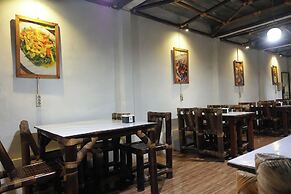 Saung Balibu Hotel