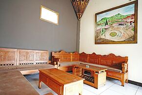 Saung Balibu Hotel