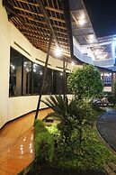 Saung Balibu Hotel