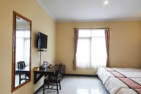 Saung Balibu Hotel
