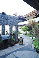 Saung Balibu Hotel