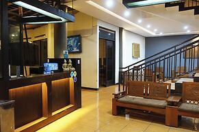 Saung Balibu Hotel